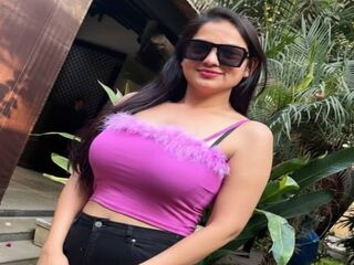 camslut topless PeachyGlow