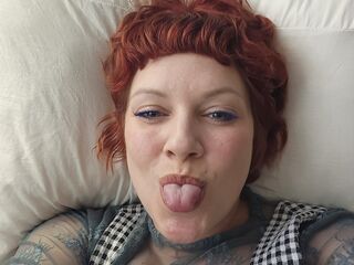 cam slut picture PoppyKryze