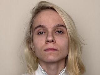 mastubating web cam girl PoulaShade