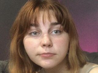 camgirl playing with dildo ReneShif