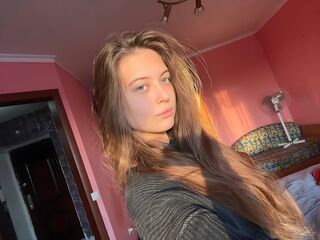 camgirl masturbating with dildo RosaWalkiry