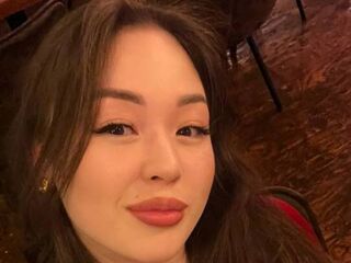 camwhore masturbating with dildo RosalindaVivar