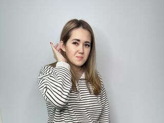 nude webcamgirl RowenaBulkley