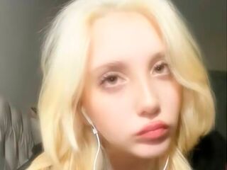 camwhore fingering pussy RubiAntonakos