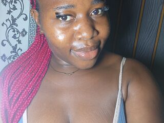 girl showing tits SamiraTien