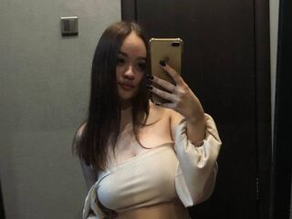 camgirl masturbating with vibrator SantinaHeikes
