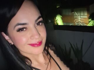 camslut showing tits SaraAdkinsing