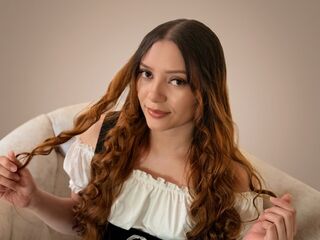 sexy webcamgirl SaraDrew