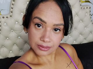 sexy webcam girl SashaWill