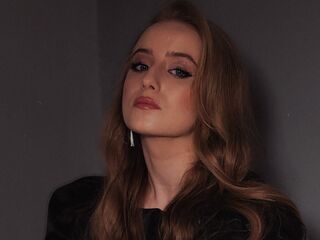 camgirl masturbating SavinaMinosi