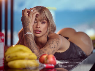 fingering camwhore ScarletThompsone