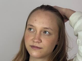 girl cam free SharriDougan