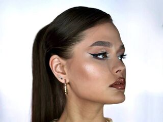 webcamgirl sexchat TinyBromley