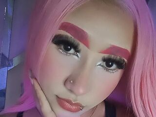 girl fingering bald pussy ZafiraConnor