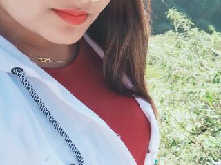 masturbating camgirl ZairaMartin