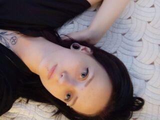 camgirl live ZaraCoup