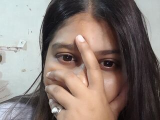 hot video chat ZubiaKhan
